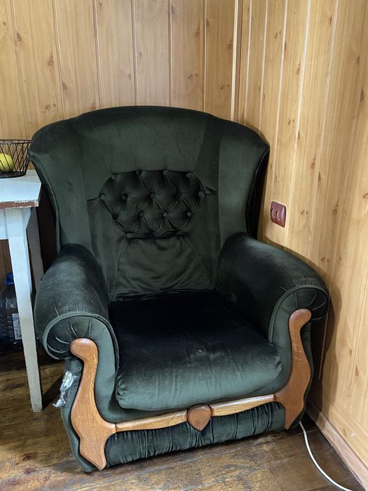 Диван ретро з кріслами