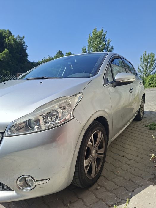 Peugeot 208 — fotografia 4