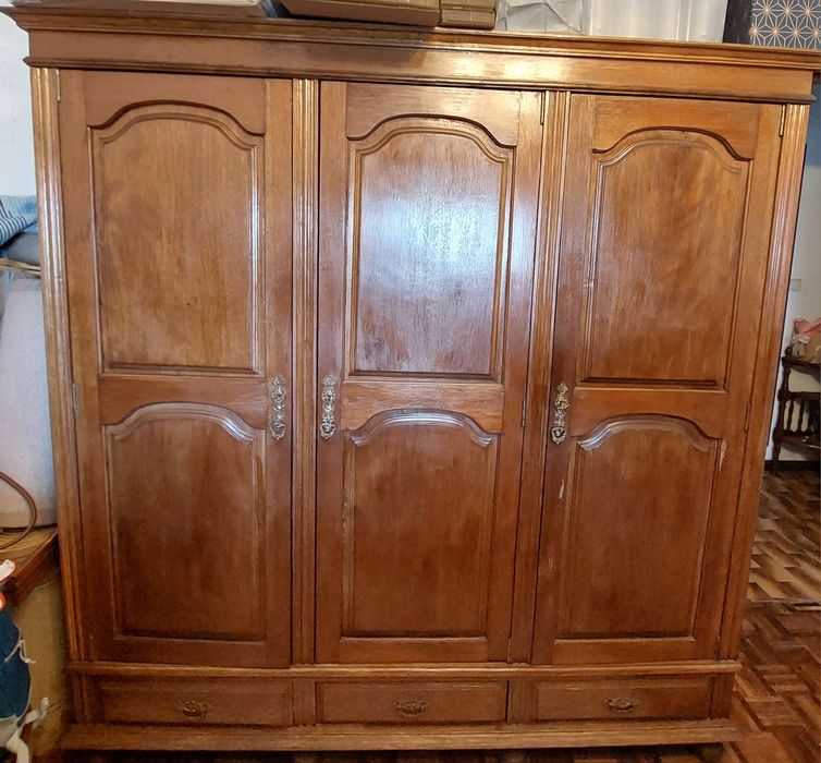 Vendo mobília de quarto antiga