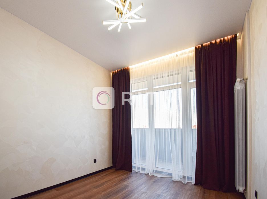 Продається сучасна квартира у житловому комплексі Central Hall