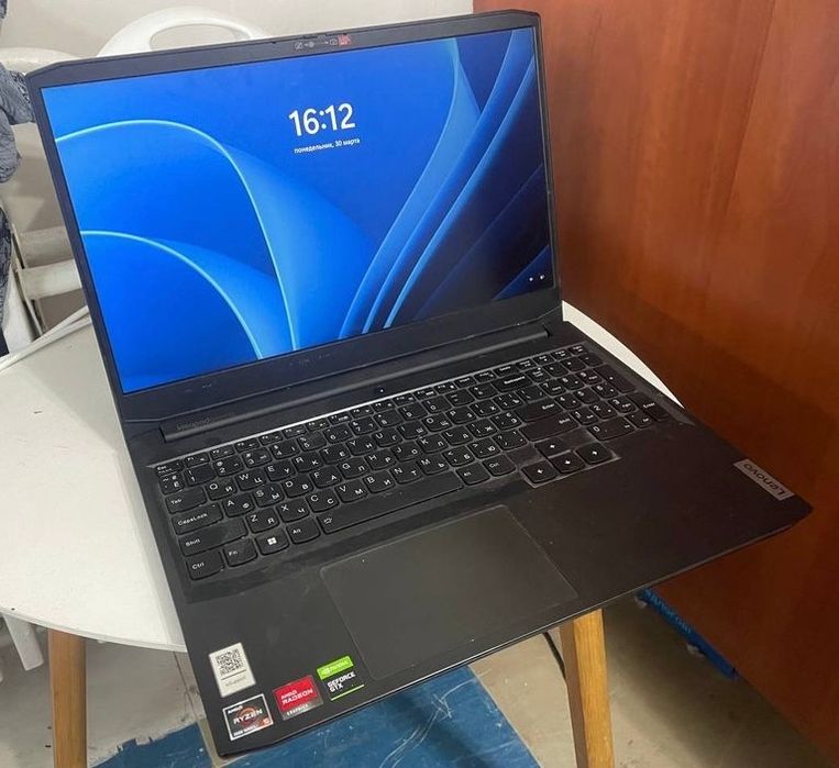 Lenovo IdeaPad Gaming 3 RTX 3050 Ti / 64GB RAM / 1TB SSD