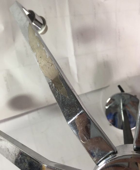 OPORTUNIDADE - Candeeiro teto extensível regulável (NOVO mas defeitos)