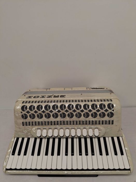 Akordeon Hohner Champion,120 b. stan BDB zamiana !!!