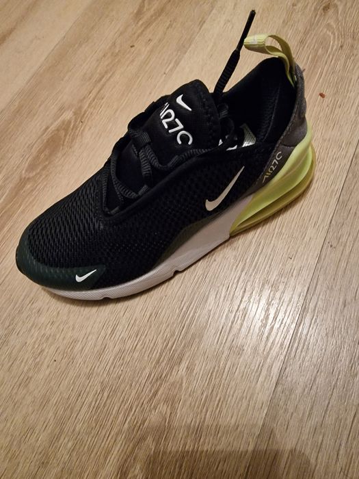 Sprzedam oryginalne buty  Nike Air Max 270!!! Rozmiar 35