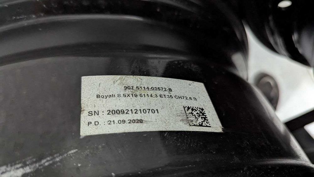 Диски Carmani 5/114.3 R19 8.5J ET35 dia72.6mm (Tesla Model 3)