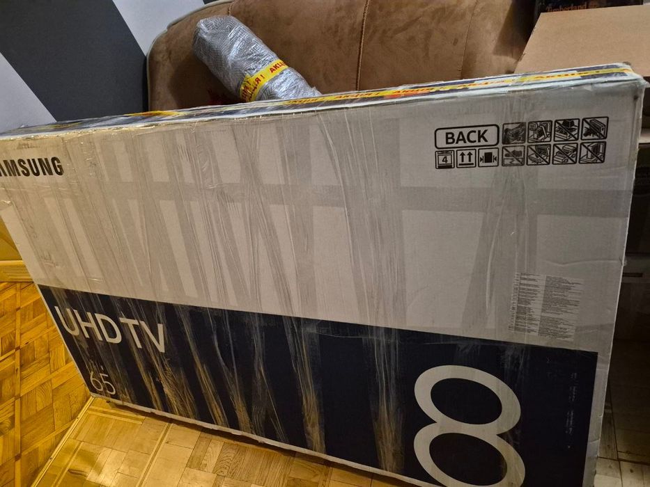 Телевізор Samsung 65 дюймів UE65NU8000