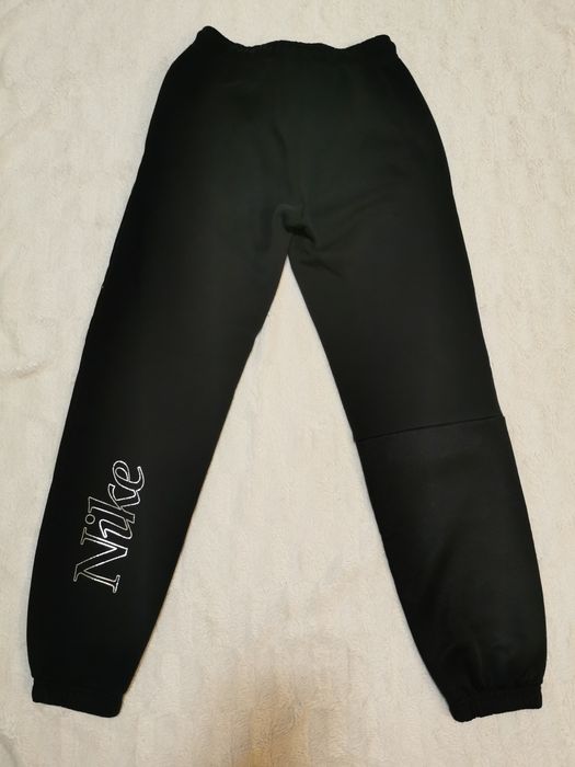 Czarne damskie spodnie dresowe Nike XS