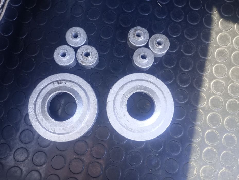 Продам проставки для збільшення кліренса  2 см   Ауді А4, А6