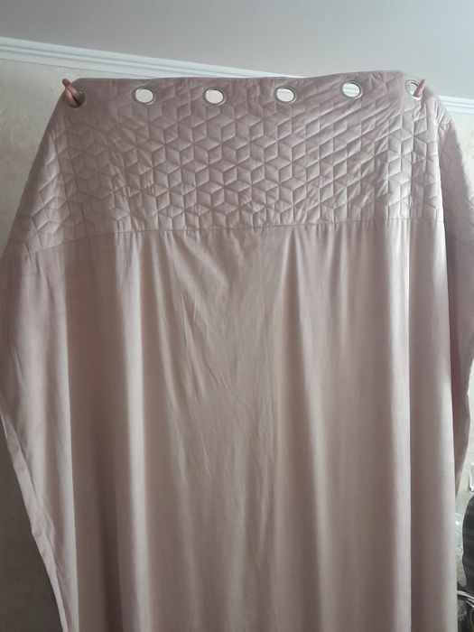 Штори в ідеальному стані.