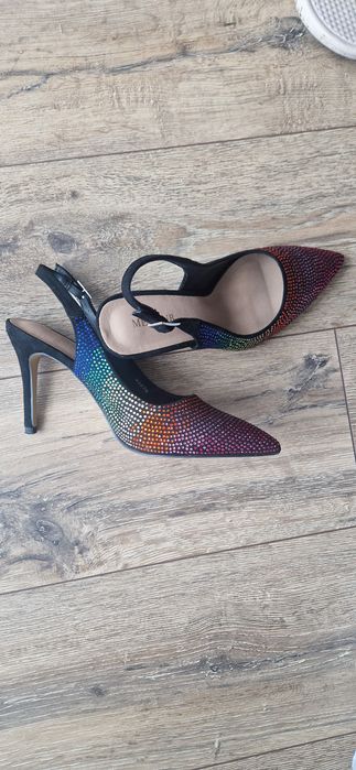 Szpilki Menbur full kolor