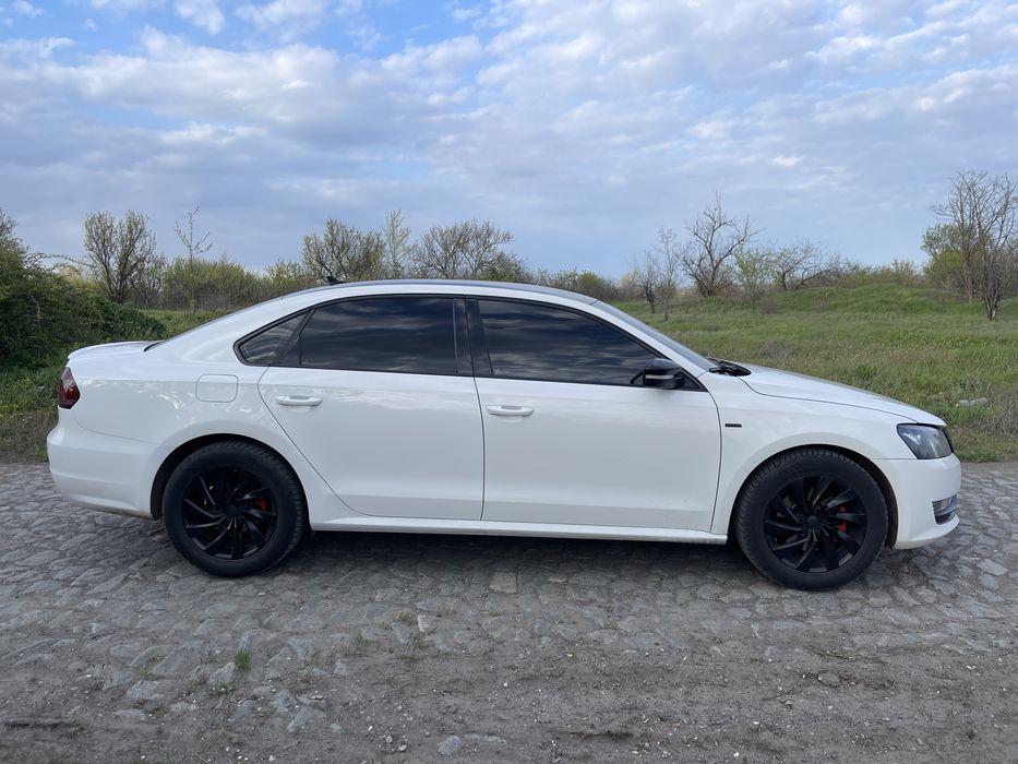 Volkswagen b7 2016