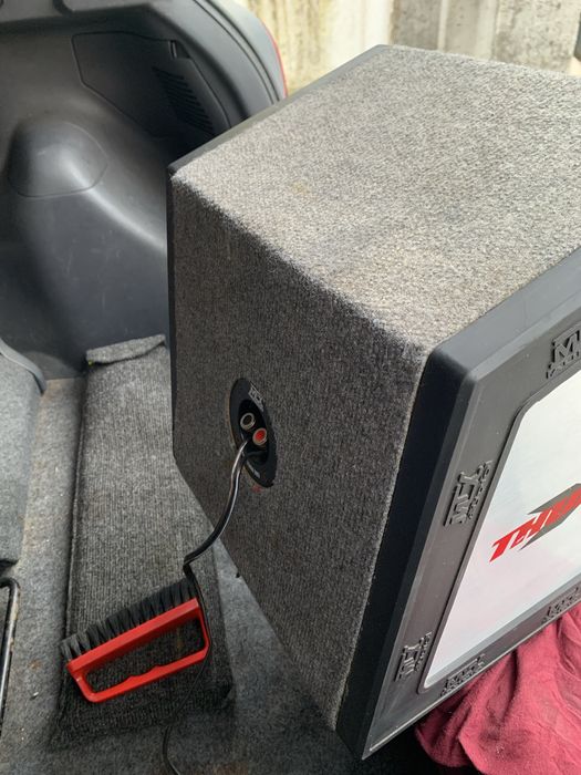 Sistema de Som AUTO - Subwoofer MTX THUNDER 750W + Amplificador 650W +