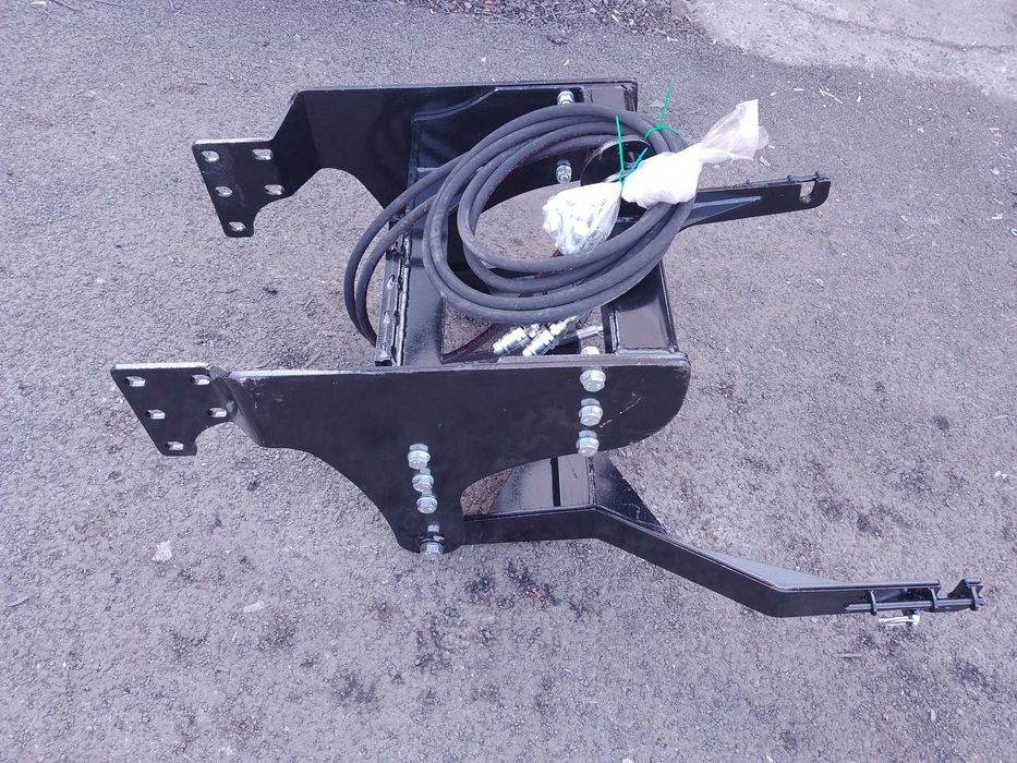 Paleciak na tylni TUZ ciągnika rolniczego widły do palet widła