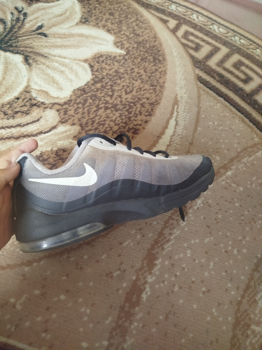 Nike Air Max Invigor Print