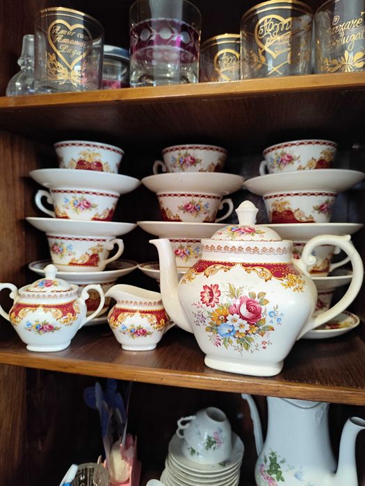 Antique Tea Service429753526975221763