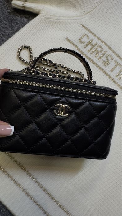 Kuferek damski Chanel