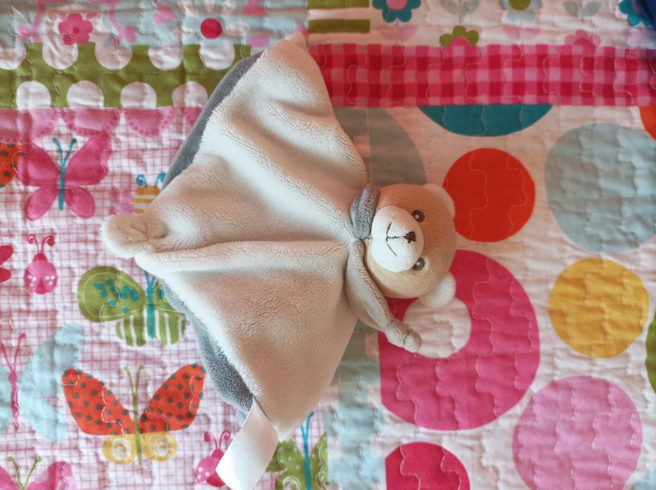 Peluches táteis e dou-dou