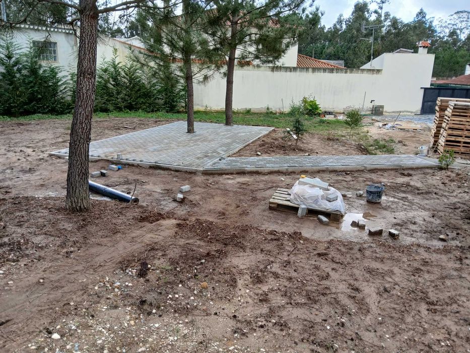 Faço pavimentos em pavê e lancil