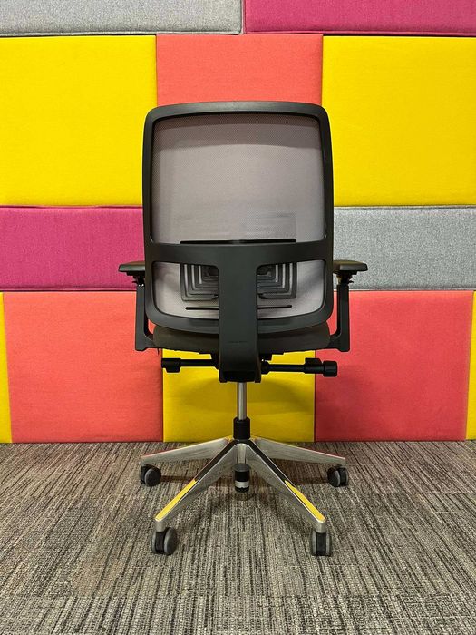 Fotel biurowy obrotowy ergonomiczny Haworth Lively okazja!