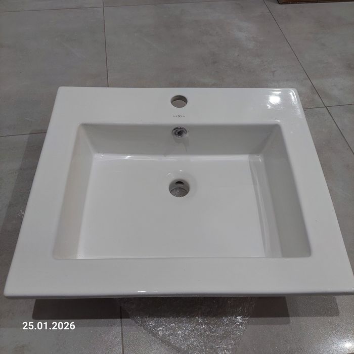 Nowa ceramiczna umywalka zlew  łazienkowa biała połysk