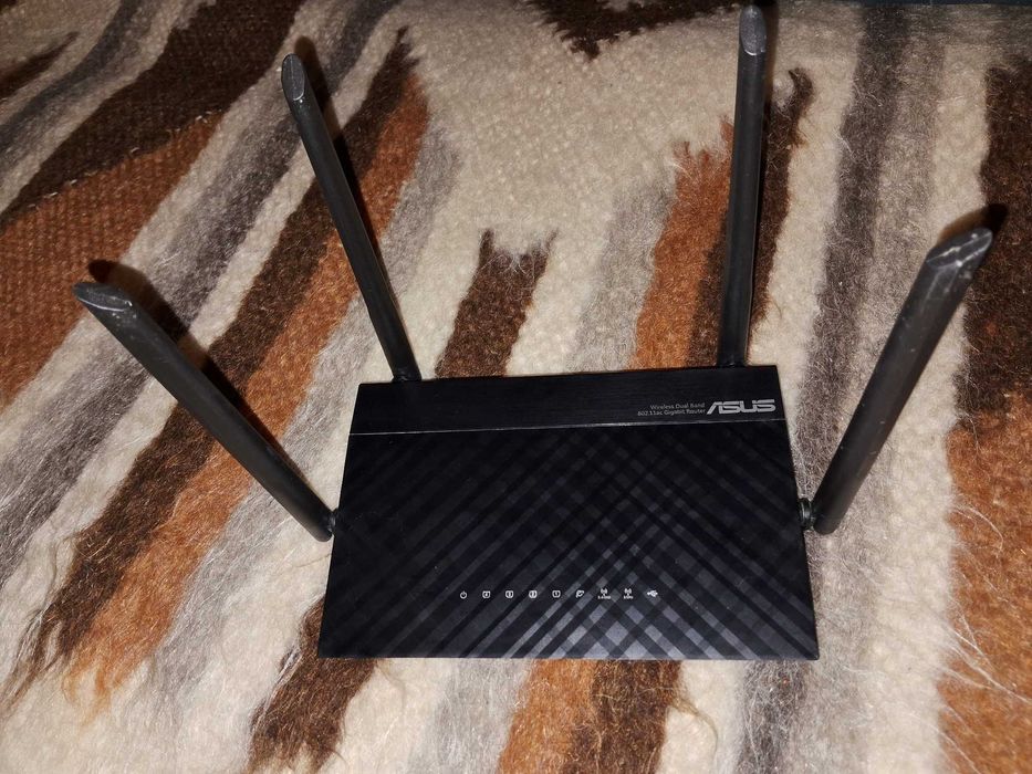 Роутер Asus RT-AC57U