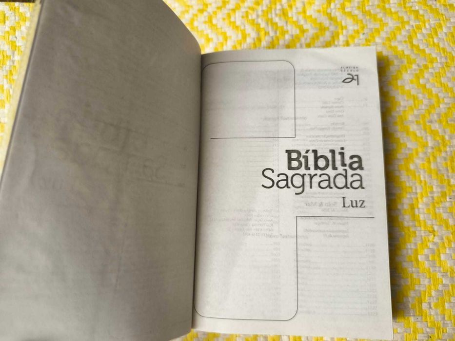 Bíblia Sagrada - LUZ – 
Almeida - Século XXI