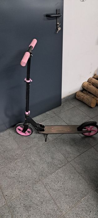 Hulajnoga dla dziewczynki