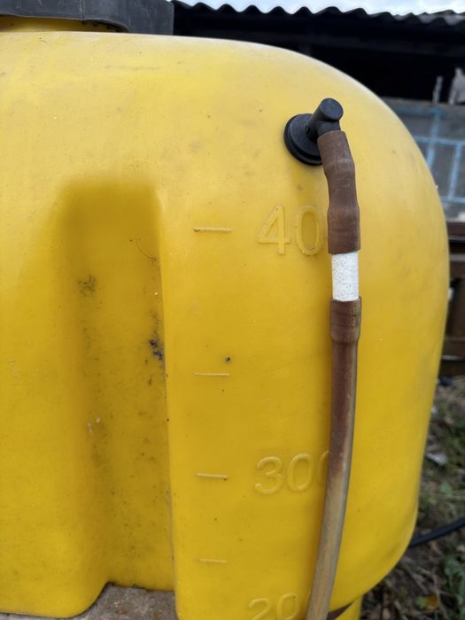 Оприскувач 400 літрів