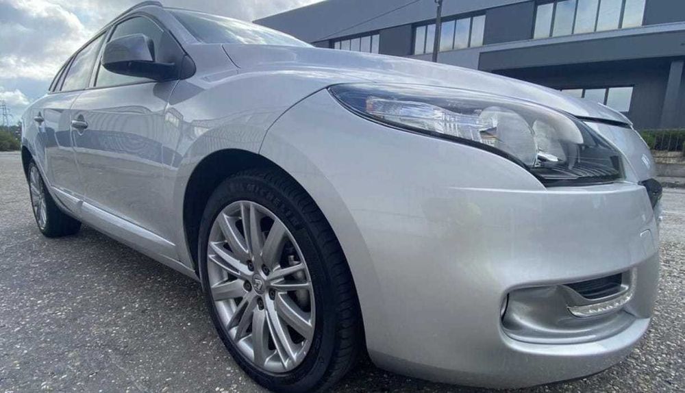 RENAULT MEGANE III 1.5 DCI 110CV excelente estado de uso