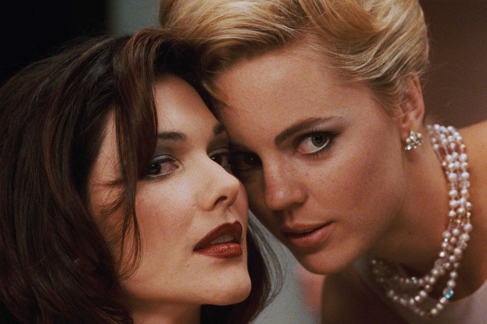 MULHOLLAND DRIVE (David Lynch) Naomi Watts/Laura Harring/Justin Therou