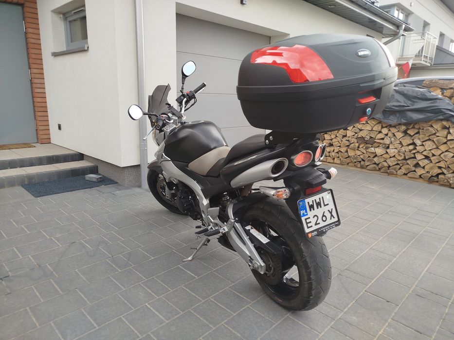 Motocykl Suzuki GSR-600