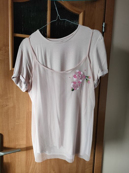 T-shirt mohito s brudny róż z aplikacją