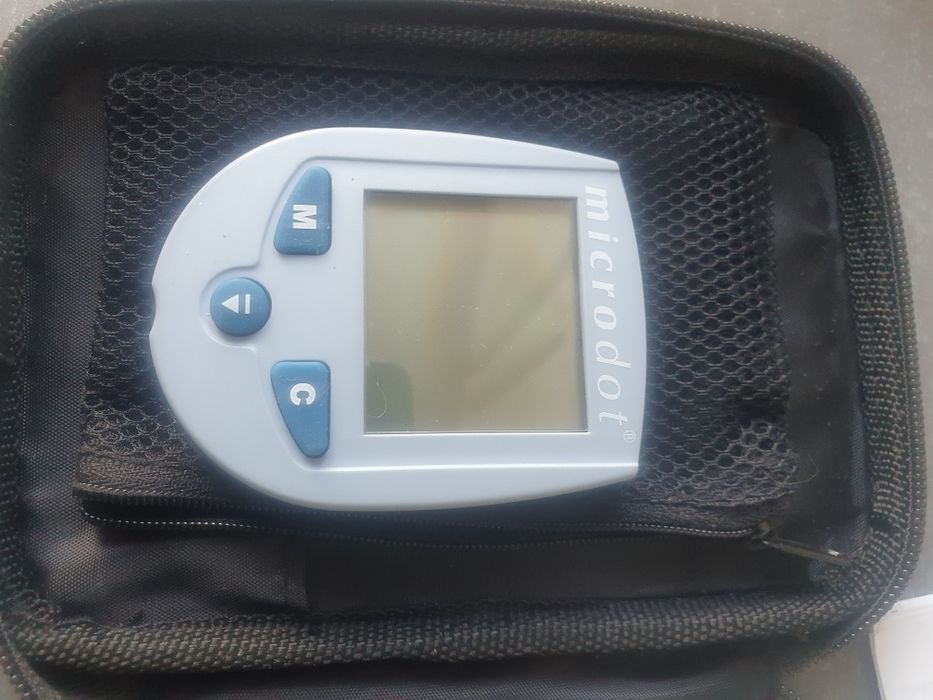 Glukometr , kilka razy użyty, stan igła