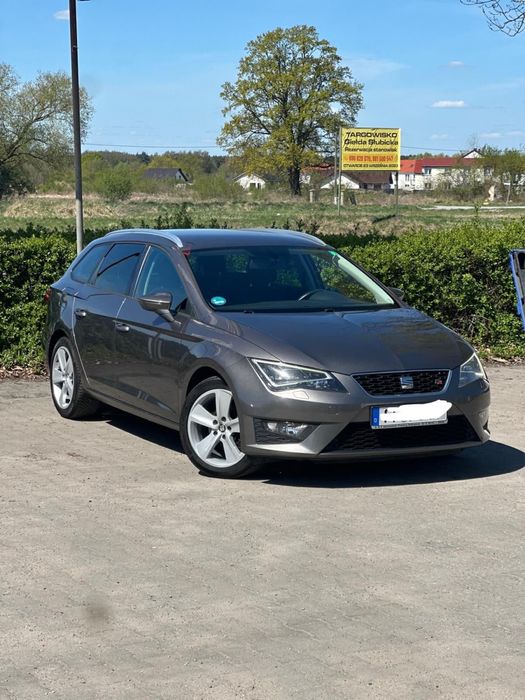 Seat Leon FR, Navi, kamera cofania