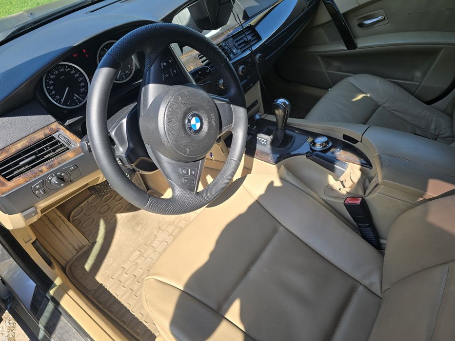 BMW 5 E60 3.0       .
