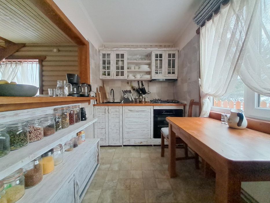 Будинок, Стара Гута 141 м2+5 сот землі, 6 кім.