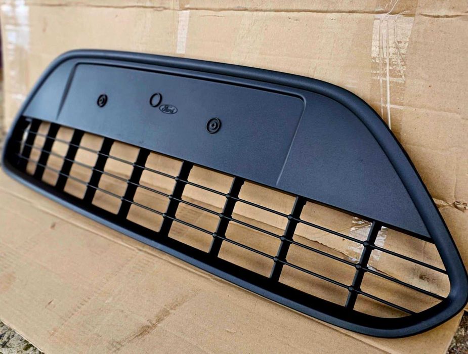 Оригінальна решітка форд фокус 2 рестайл
