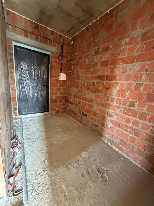 Продаж 2 км квартири в новобудові Левандівка в. Роксоляни