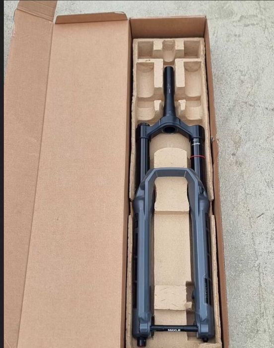 Rockshox ZEB Ultimate Charger3 29" A2 190
