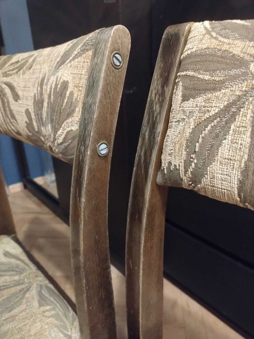 2 krzesła drewniane PRL brązowe