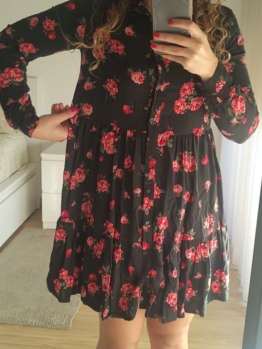 Vestido camiseiro flores Stradivarius