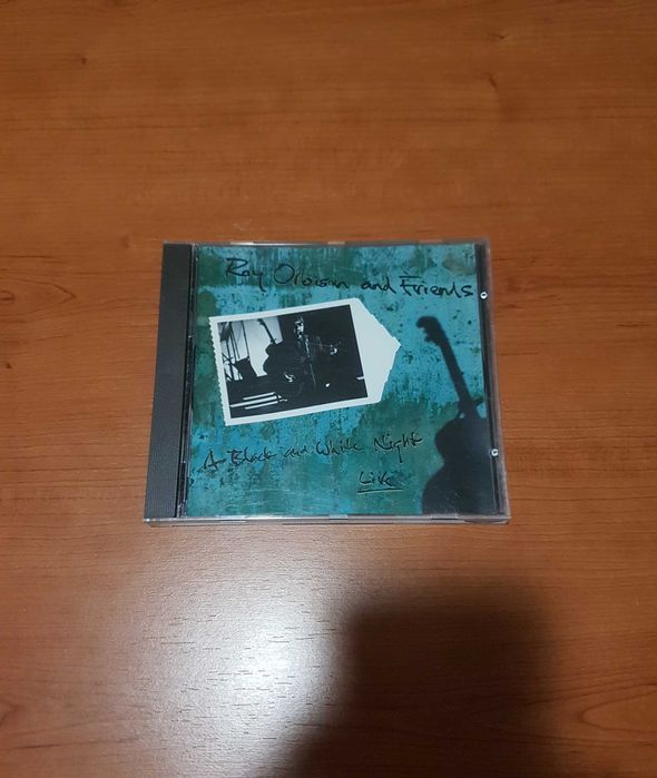 CD  ROY ORBISON and Friends - A Black and White Night