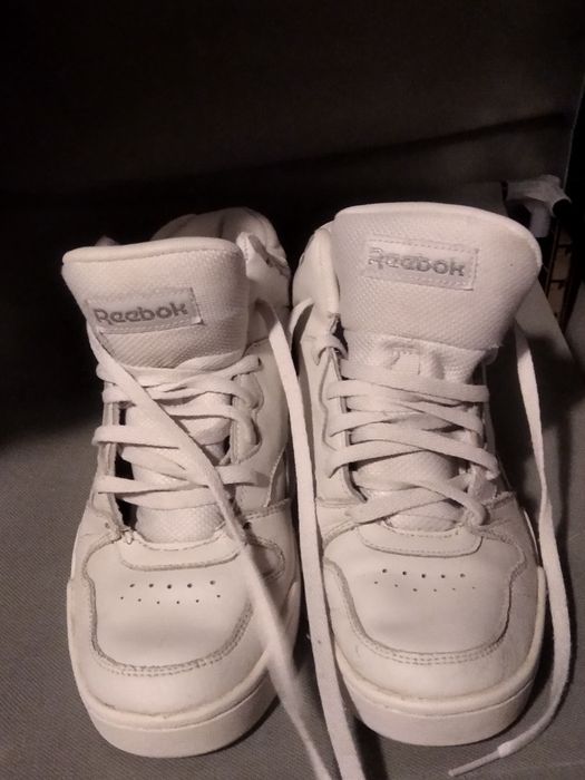 Białe buty Reebok
