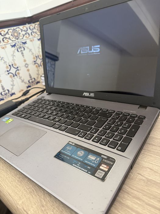 Computador portátil ASUS K550C64737948278787121