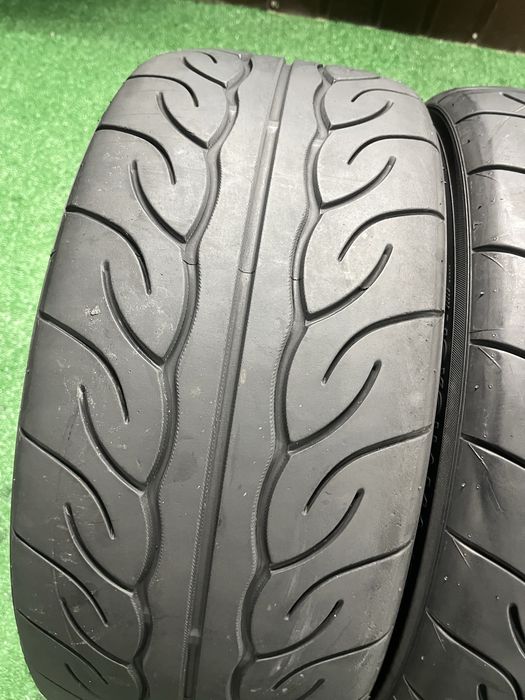 Opony 215/45 R17  Semi-slick Yokohama