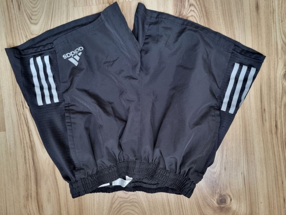 Spodenki szorty Adidas M 38