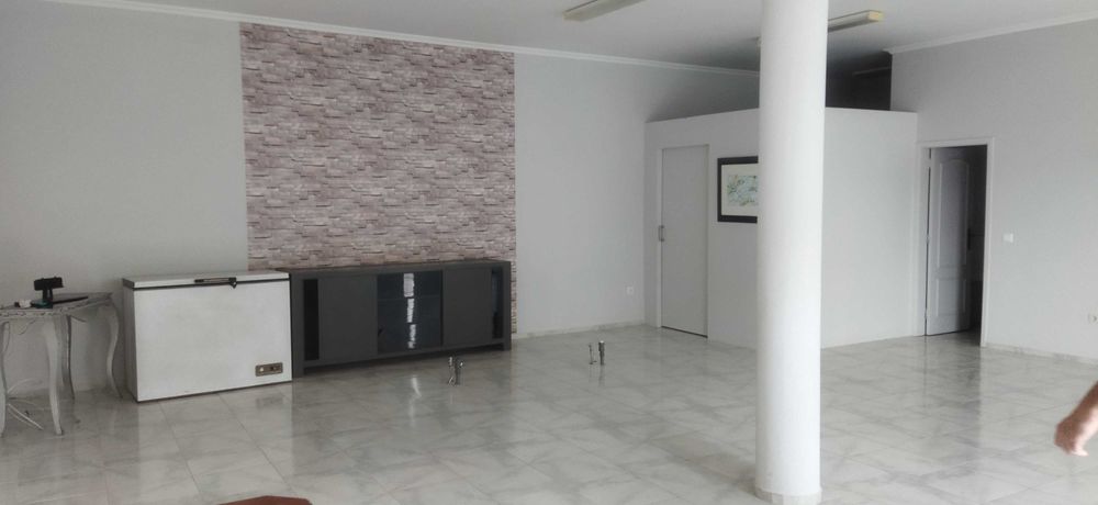 Aluga.se loja em arreigada