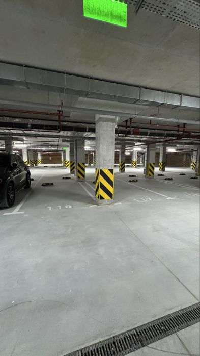 Sky Avenue Святослава Хороброго оренда паркомісця паркінг підземний гараж машиномісце парковка укриття Соломенский