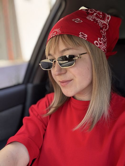 Парик дуже якісний та зручний