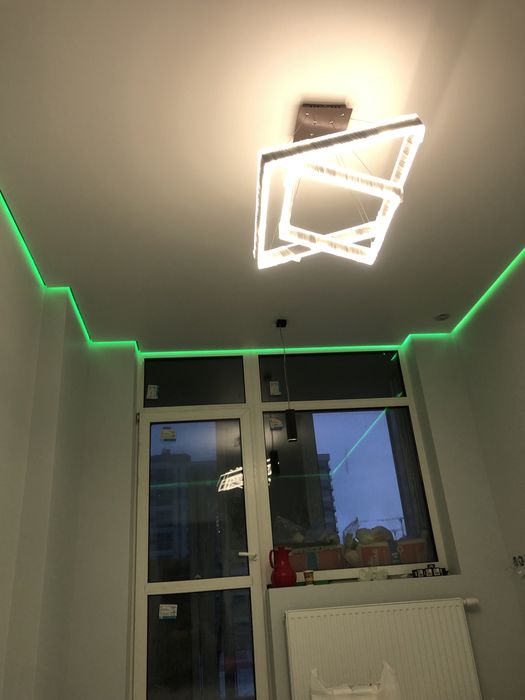 Натяжные потолки,Натяжні стелі.